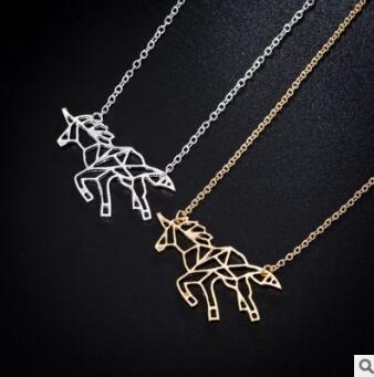 Collar Origami de Unicornio y Caballo · Acero Inoxidable