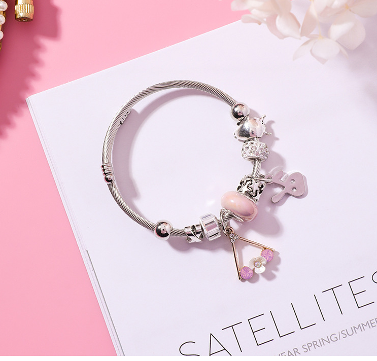 Pulsera de Cuentas con Cristales · Diseño Geométrico