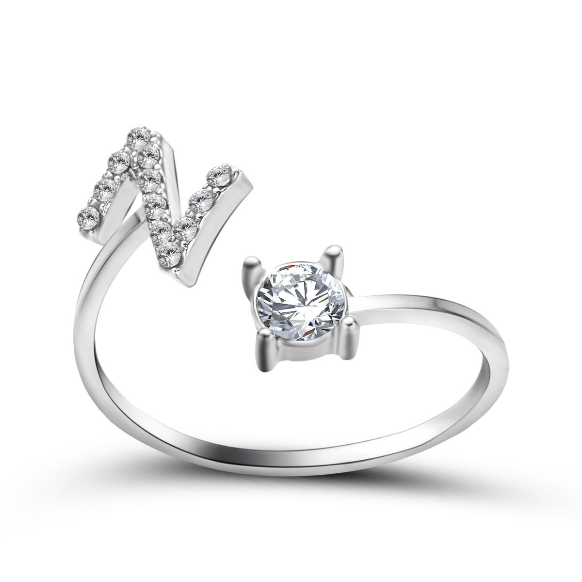 Anillo con Inicial Ajustable · Personal y Elegante
