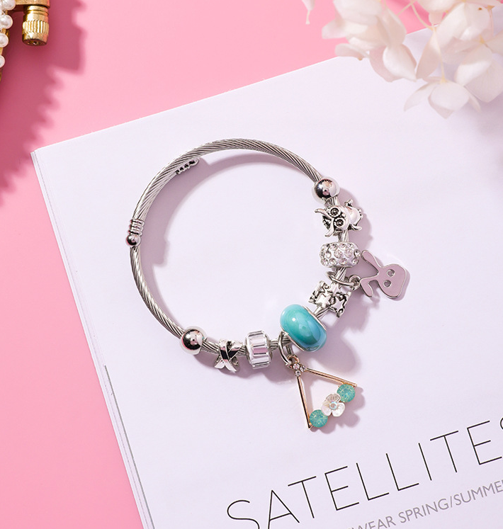 Pulsera de Cuentas con Cristales · Diseño Geométrico