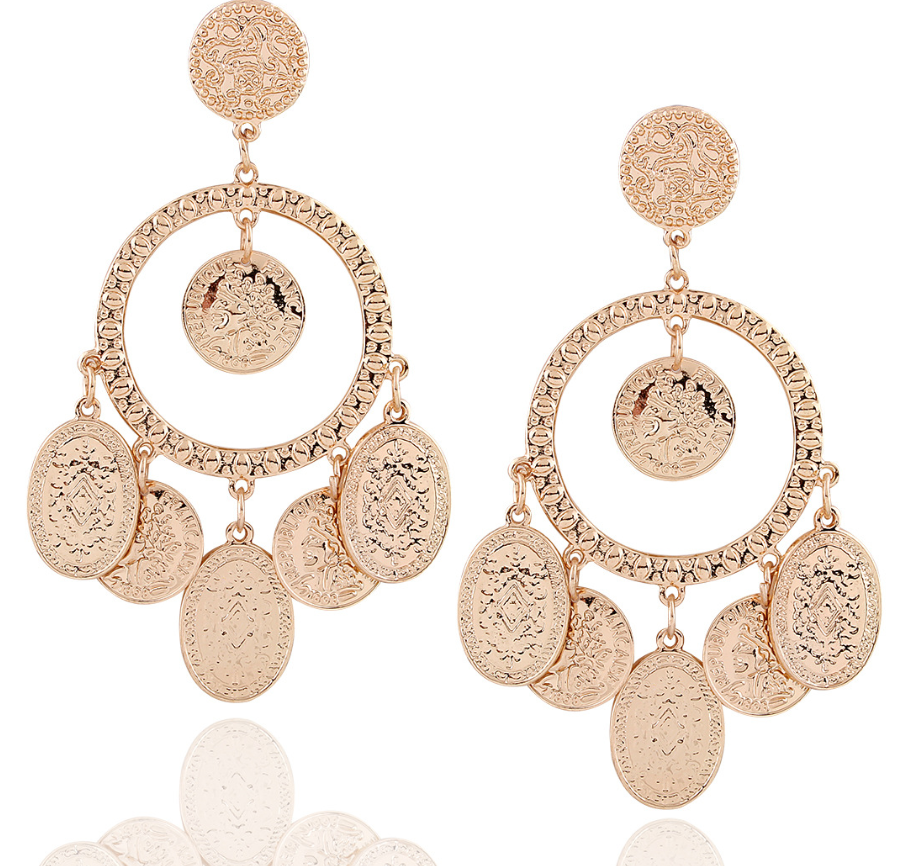 Pendientes Dorados Statement · Diseño Llamativo