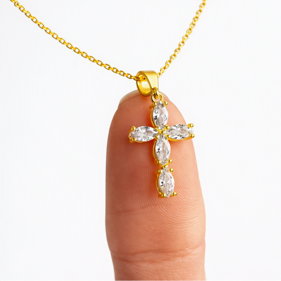 Collar Cruz Bañado en Oro con Circonitas · 4 Diseños